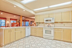Kitchen - Kitchen