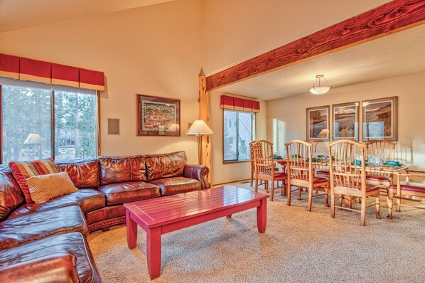 Large Open Living Room and Dining Room - Large Open Living Room and Dining Room