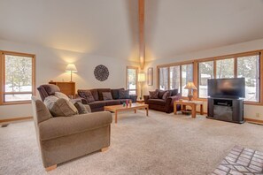 Very open living room with view - Very open living room with view