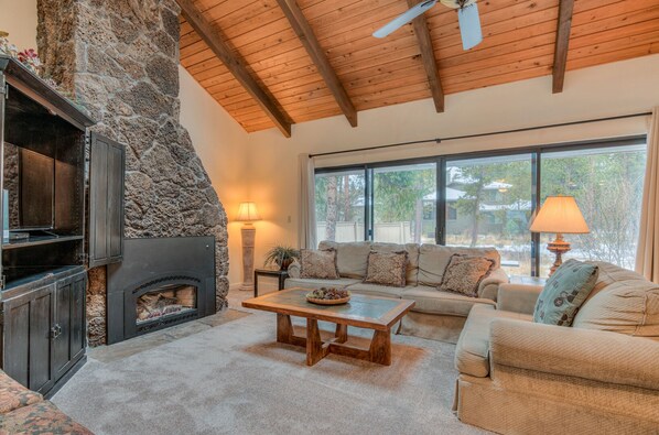 Living Room - Living Room