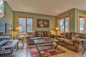 Living Room - Living Room