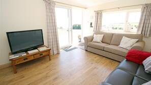 LOUNGE1