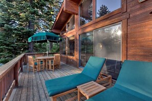 Front deck