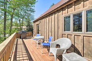 Deck | Gas Grill