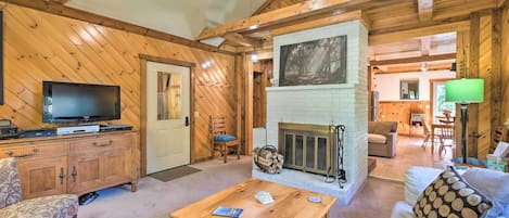 Boothbay Harbor Vacation Rental | 3BR | 1BA | 1,200 Sq Ft | Stairs to Access