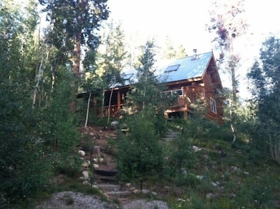 Amazing Mtn Log Cabin, Hot Tub, Secluded, near Breckenridge!  Serene Awesomeness