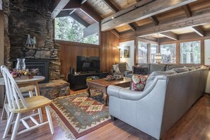 Comfy open living space w/a classic Tahoe feel
