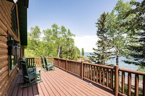 Stunning Lakefront Deck