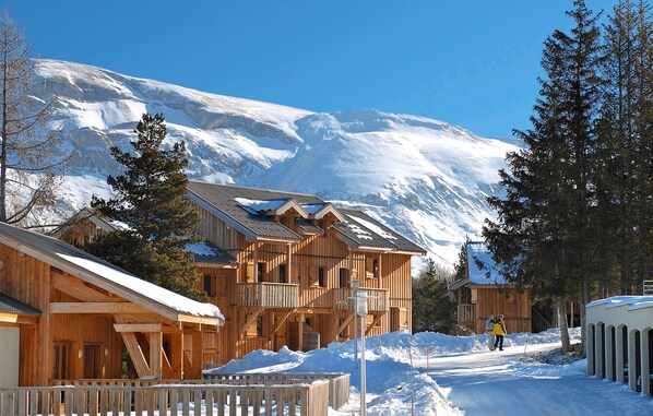 Skiing