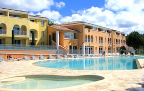 Utomhuspool