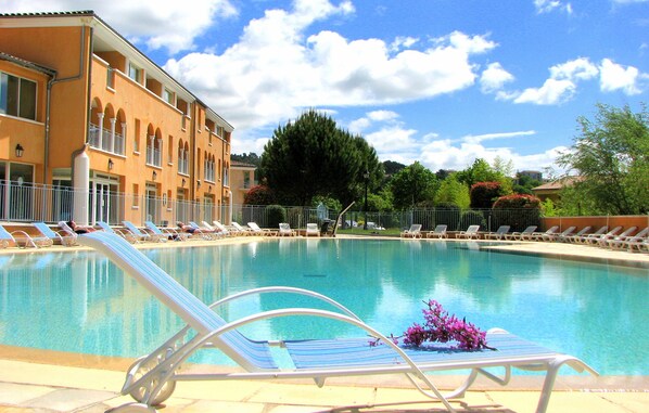 Piscina all'aperto
