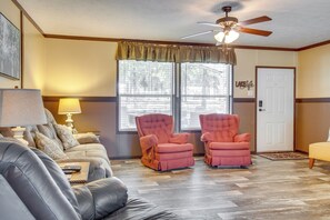 Living Room | Smart TV