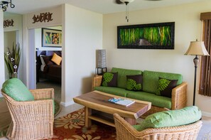 Sealodge G4 | Sealodge Kauai condos 3 - Sealodge G4 | Sealodge Kauai condos |  Kick back in the living room after a long day