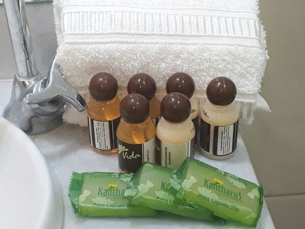 Bathroom amenities