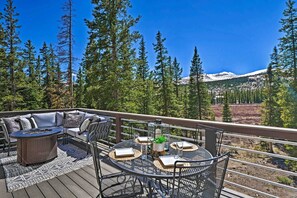 Private Deck | Gas Grill | Outdoor Dining Table | Mountain Views