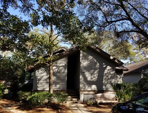 Quiet street, sitting areas in both front and back of home.