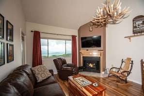 The views able to be seen from the condo is truly incredible. Cozy up by the seasonal gas fireplace while you watch a movie!