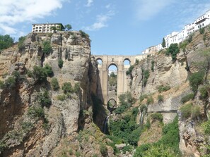 La visita perfecta: Ronda a sólo 23km de Casa Martijín.