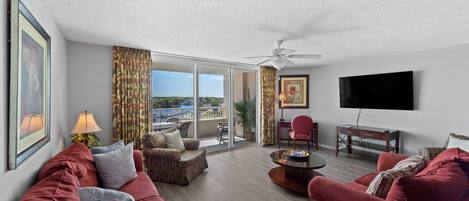 Beautifully Furnished Living Room 