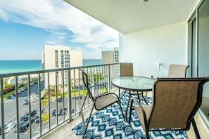 Wonderful Gulf Views! Shoreline Towers 3104