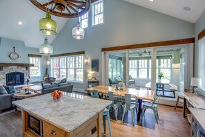 Kitchen, Dining and Screen Porch over looking Arbutus Lake