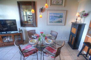 Table Seating for 4