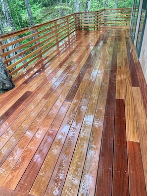 Beautiful Tigerwood deck