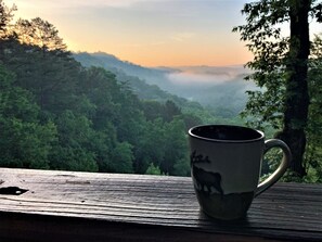 Sunrise at Eagle View Lodge