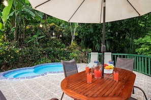 Casa Macaw Jungle Cabin w/ Private pool & Wifi (651)