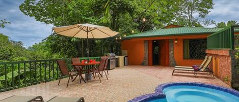 Casa Macaw Jungle Cabin w/ Private pool & Wifi (649)