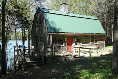 Westport Island Cabin on the river with private dock. Drive, boat or fly in.