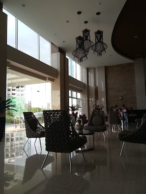 Sala de estar en el lobby