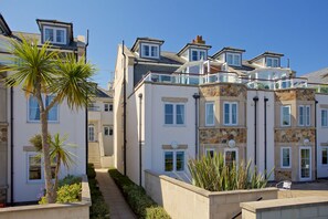 Compass Point is a first floor holiday apartment