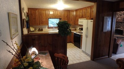 Adorable Cottage New Buffalo, Mi. Near Grand Beach.1 Bedroom, Sleeps 5