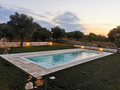 Comfortable villa with garden and private parking space in the greenery near Monopoli