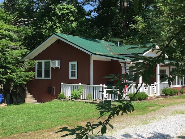 Rivers Edge cabin