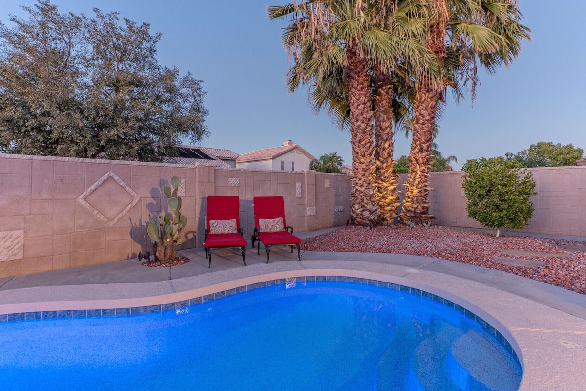 Charming 3 Bedroom Home with Heated Saline Pool Located, Ahwatukee Phoenix