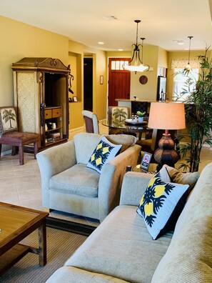 Open the door to your new vacation home, Aloha!