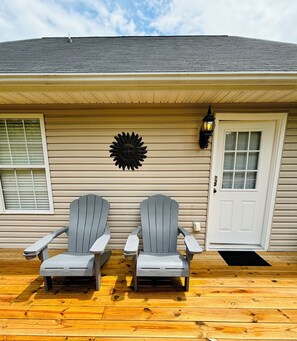 Quiet and peaceful place to unwind after a long day enjoying Pigeon Forge.