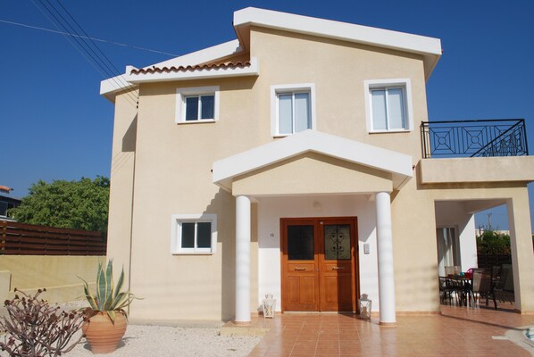 Welcome to villa Madelise 
