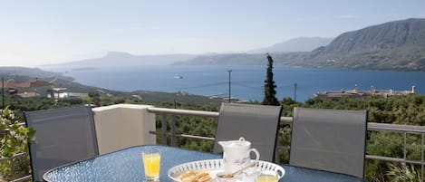 an astonishing view of cretan scenery, from east to west...