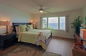 Alii Kai 5301 | Princeville condos | Kauai Vacation Rentals 5 - Alii Kai 5301 | Princeville condos | Kauai Vacation Rentals | Relax in our cozy bed after a long day of adventures