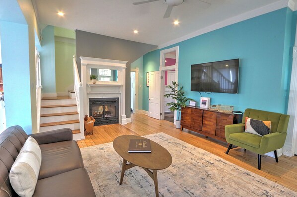 Living room with fireplace