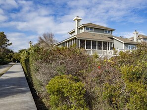 This home is in the perfect location for a beach vacation with easy access to Boardwalk #1