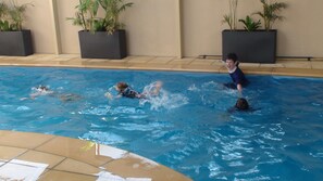 Indendørs pool