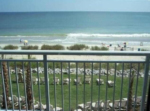 View from 25' Balcony glass doors fromm living room and master bedroom