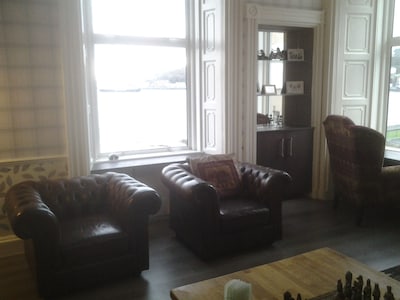 Stunning Rothesay apartment amazing sea views, close to amenities 70x5☆reviews 