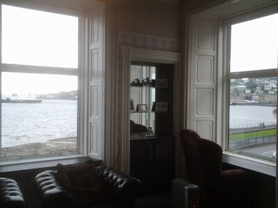 Stunning Rothesay apartment amazing sea views, close to amenities 70x5☆reviews 