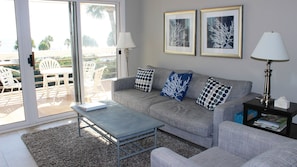 This professionally decorated villa is comfortable and relaxing.