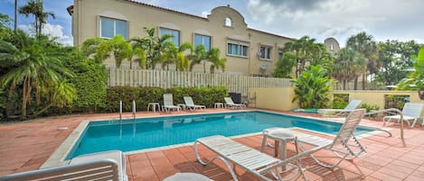 Lauderdale-By-The-Sea Vacation Rental | 2BR | 2BA | 1,400 Sq Ft